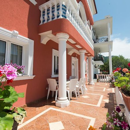 Hotel Wellness & Spa Angelo Gabriel Petrovac Zewnętrze zdjęcie