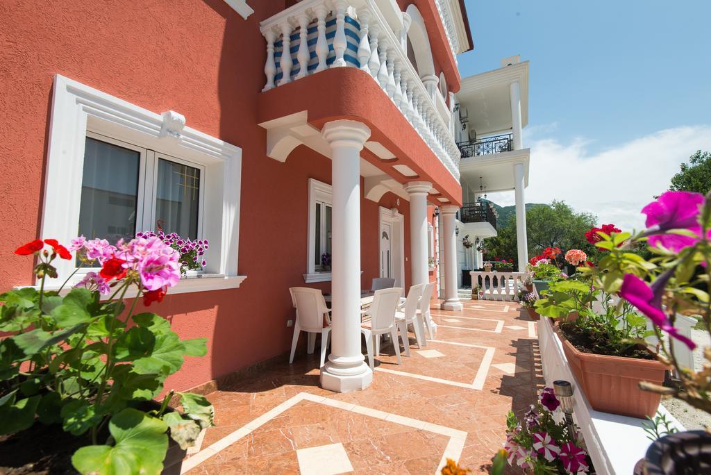 Hotel Wellness & Spa Angelo Gabriel Petrovac Zewnętrze zdjęcie