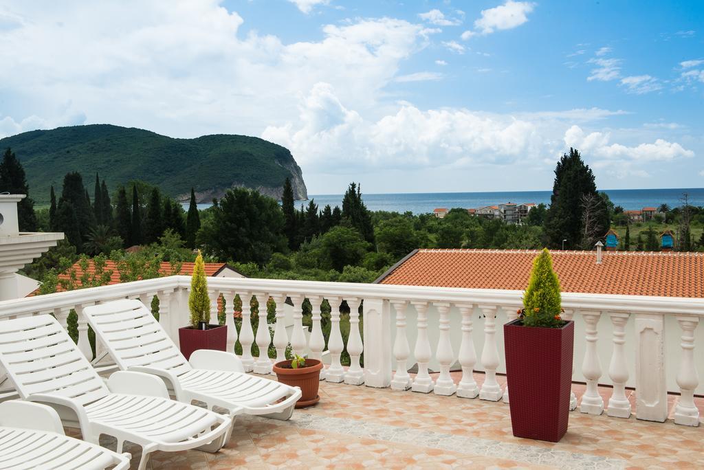 Hotel Wellness & Spa Angelo Gabriel Petrovac Zewnętrze zdjęcie