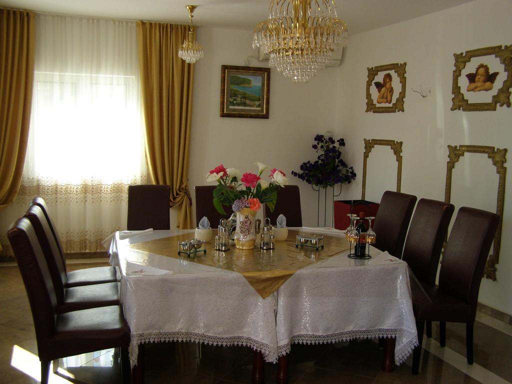 Hotel Wellness & Spa Angelo Gabriel Petrovac Pokój zdjęcie