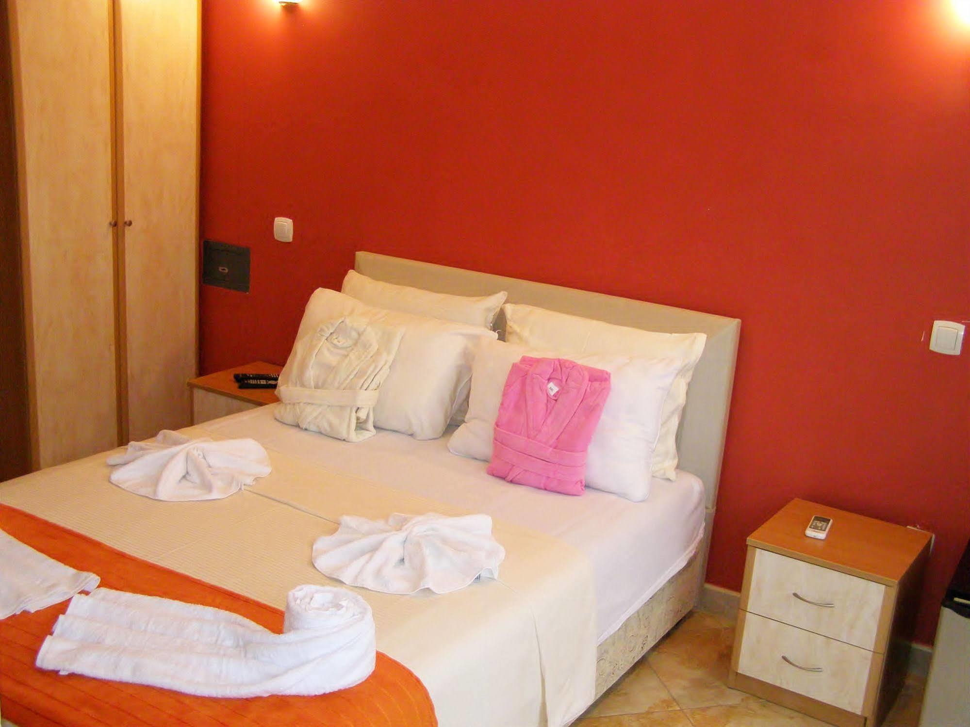 Hotel Wellness & Spa Angelo Gabriel Petrovac Zewnętrze zdjęcie