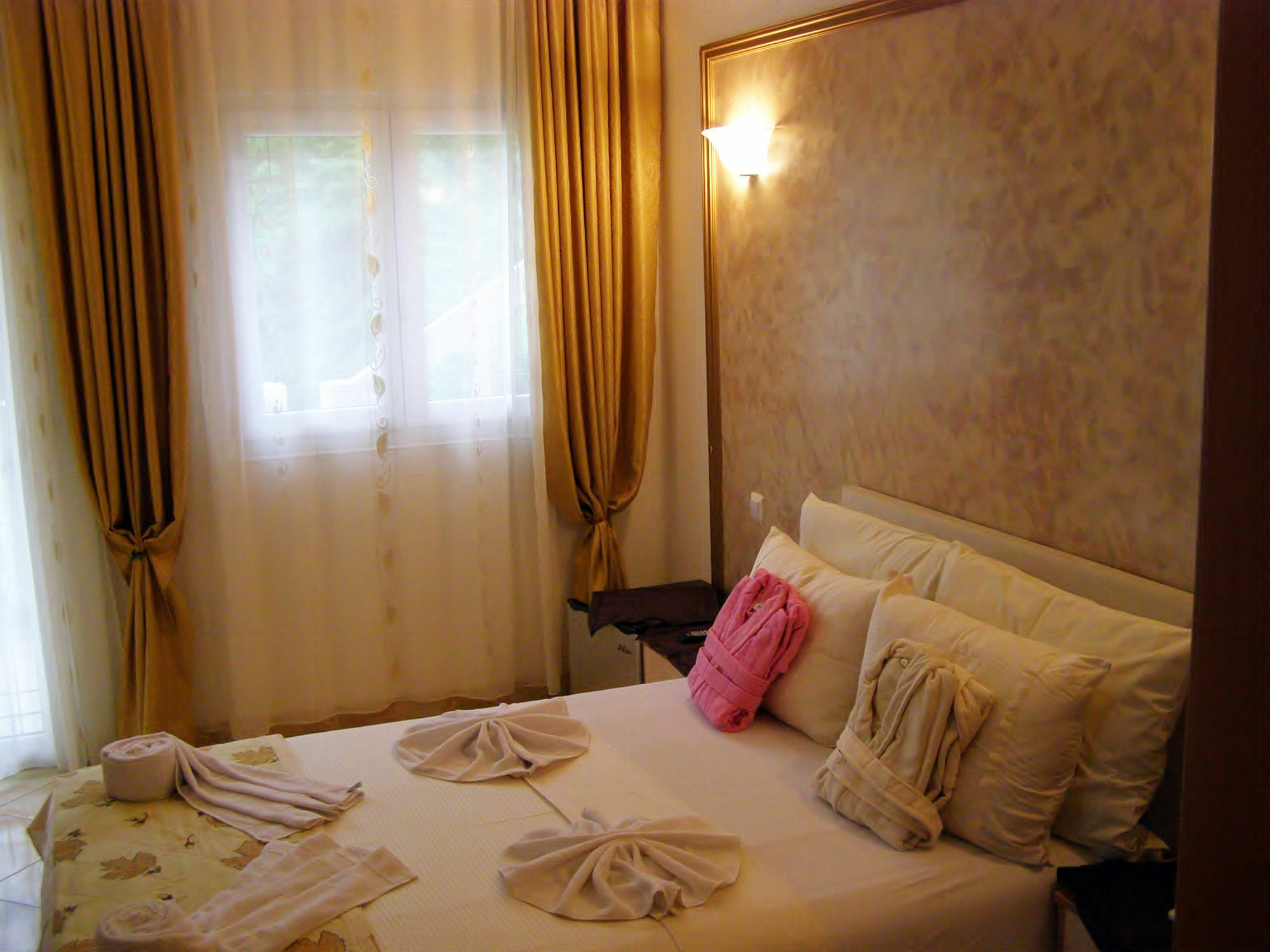 Hotel Wellness & Spa Angelo Gabriel Petrovac Zewnętrze zdjęcie
