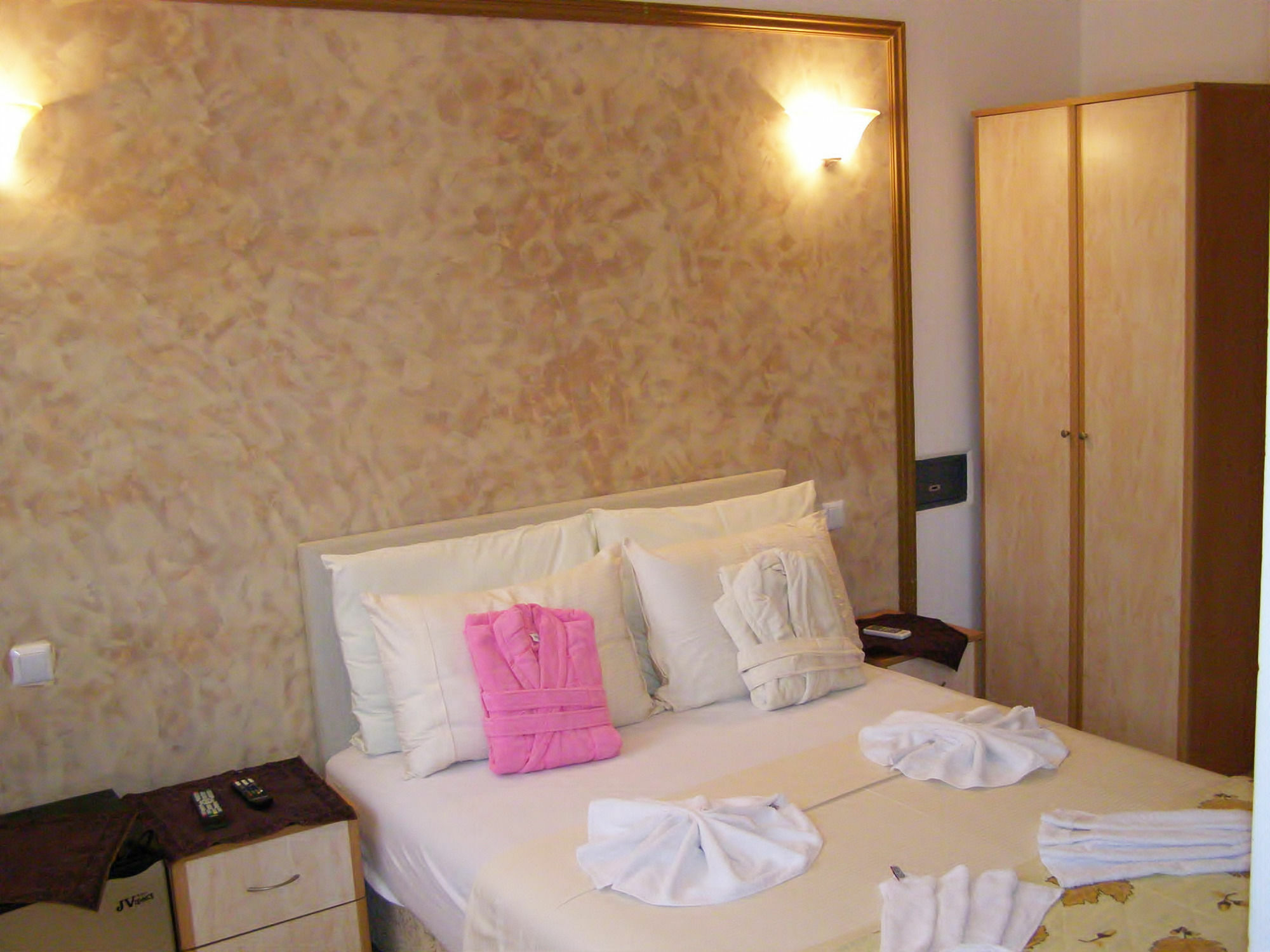 Hotel Wellness & Spa Angelo Gabriel Petrovac Zewnętrze zdjęcie